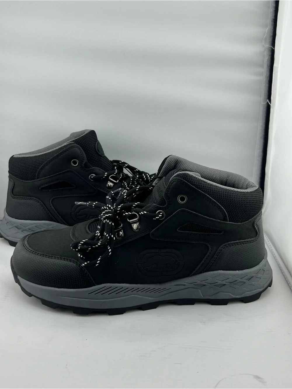 Ecko Unltd Joseph Black Grey High Top Hiking Boots Sneakers Men’s Size 7 NWT